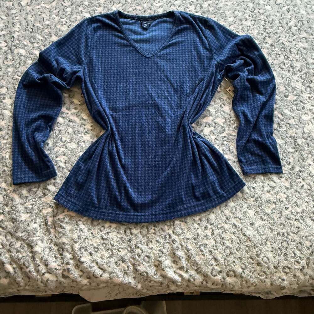 Basic Editions Blue Houndstooth Long Sleeve V-Neck Fleece Top M